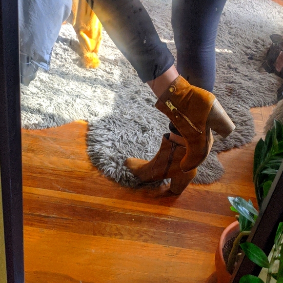 ALDO SUEDE BOOTIES - Picture 2 of 4